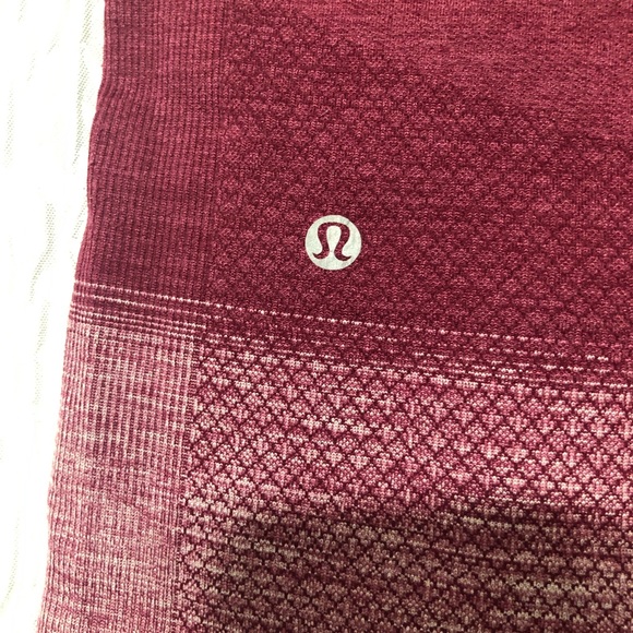 🍋 Lululemon ombré Seamlessly Street Crop Sz. 4 - Picture 7 of 8